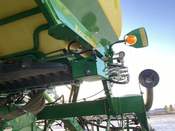 2024 John Deere 1795 Planter