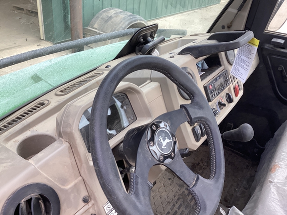 2024 John Deere 835R ATV