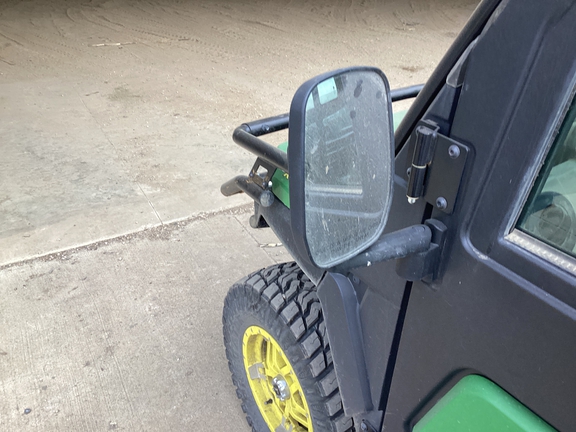 2024 John Deere XUV 835R ATV