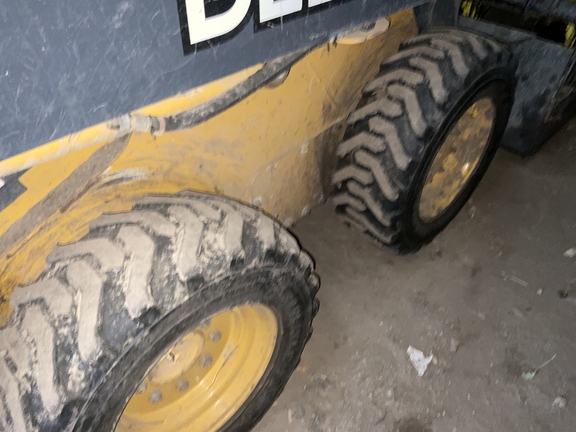 2012 John Deere 318D Skid Steer Loader