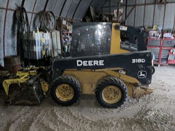 2012 John Deere 318D Skid Steer Loader