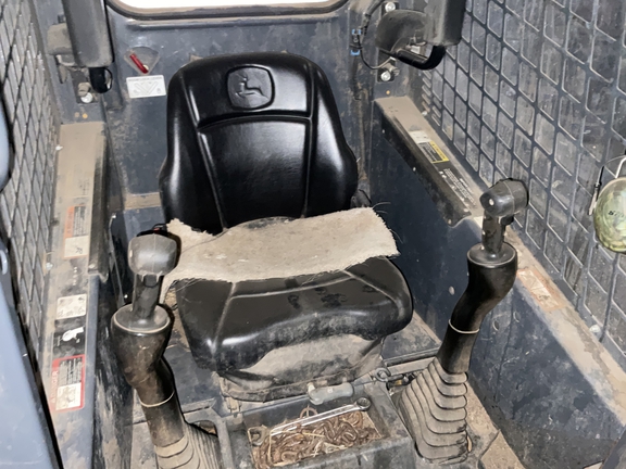 2012 John Deere 318D Skid Steer Loader