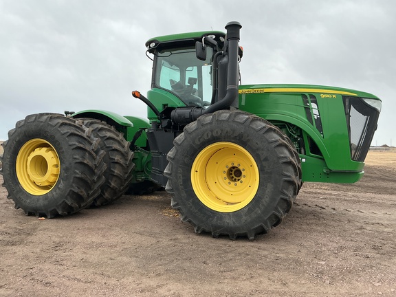 2014 John Deere 9510R Tractor 4WD