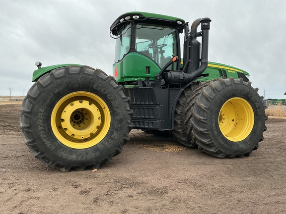 2014 John Deere 9510R Tractor 4WD