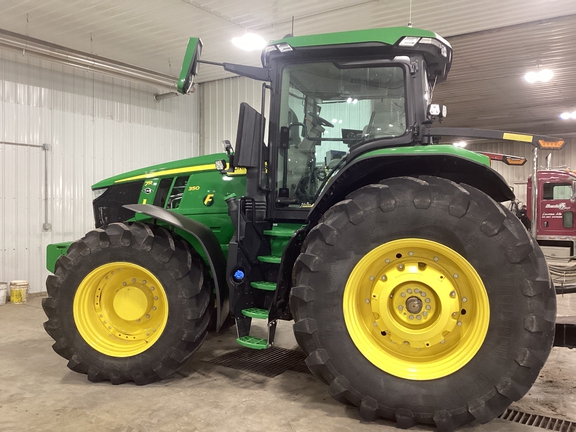 2024 John Deere 7R 350 Tractor