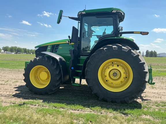 2024 John Deere 7R 350 Tractor