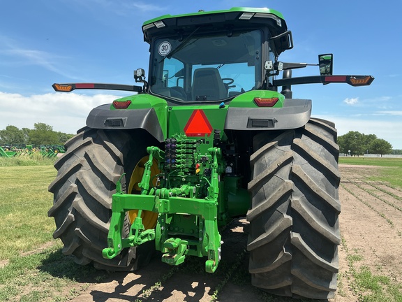 2024 John Deere 7R 350 Tractor