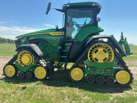 2024 John Deere 8RX 370 Tractor Rubber Track