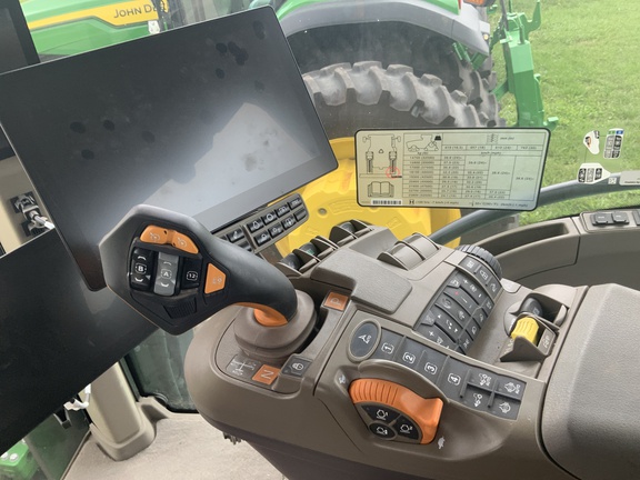 2024 John Deere 8RX 370 Tractor Rubber Track