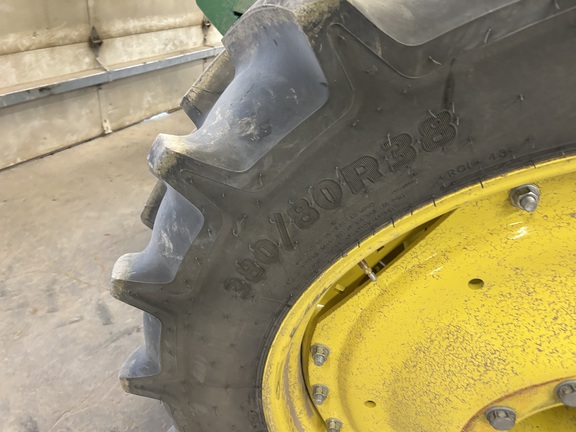 2022 John Deere 8R 250 Tractor