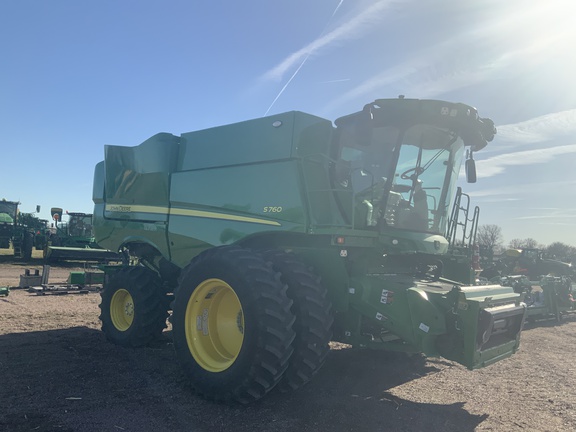 2024 John Deere S760 Combine