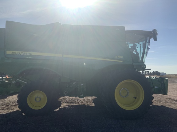 2024 John Deere S760 Combine
