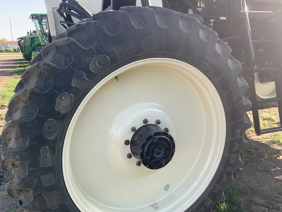 Misc 8100 Sprayer/High Clearance