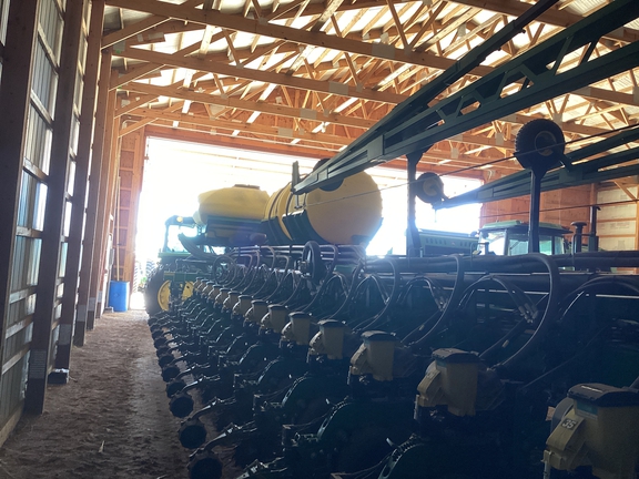 2011 John Deere DB90 Planter