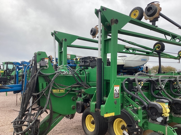 2011 John Deere DB90 Planter
