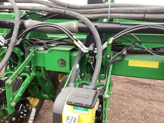 2011 John Deere DB90 Planter