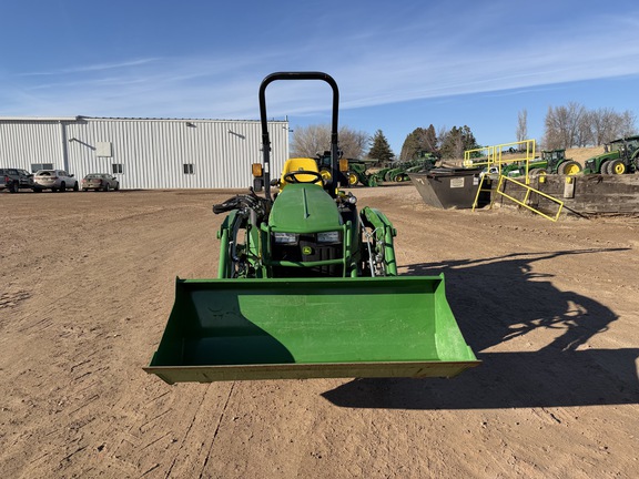2023 John Deere 2025R Tractor Compact