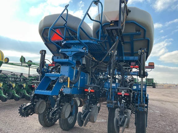 2014 Kinze 4900 Planter