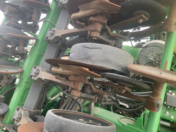 2022 John Deere N540C Air Seeder