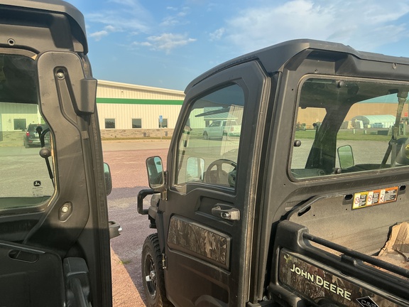 2022 John Deere XUV 835M ATV