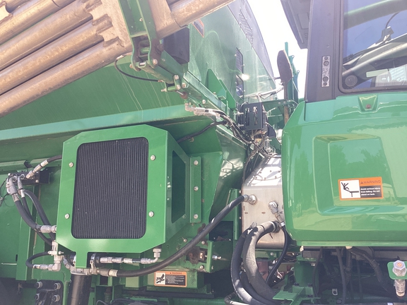 2024 John Deere 800R Sprayer/High Clearance