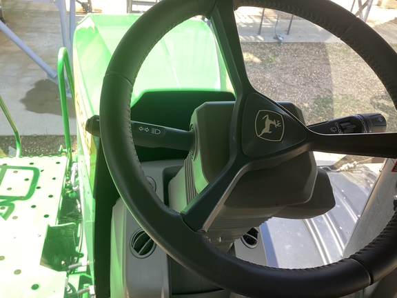 2024 John Deere 800R Sprayer/High Clearance