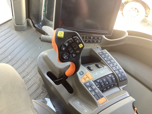 2024 John Deere 800R Sprayer/High Clearance