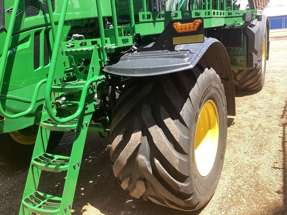 2024 John Deere 800R Sprayer/High Clearance