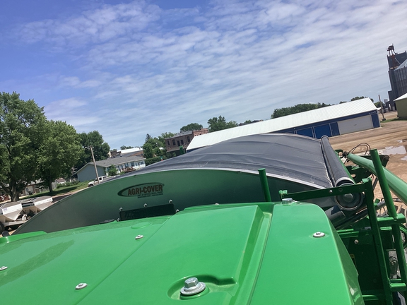 2024 John Deere 800R Sprayer/High Clearance