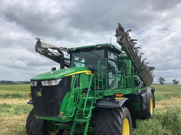 2024 John Deere 800R Sprayer/High Clearance