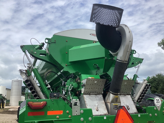 2024 John Deere 800R Sprayer/High Clearance