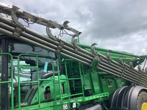 2024 John Deere 800R Sprayer/High Clearance