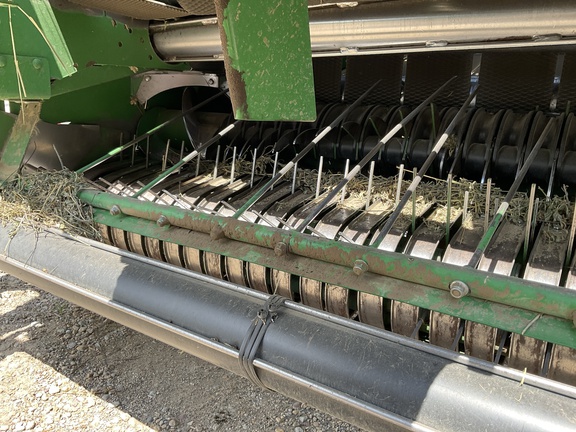 2019 John Deere 560M Baler/Round