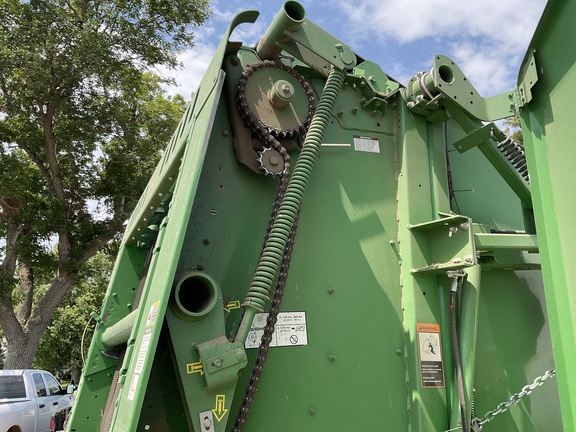 2019 John Deere 560M Baler/Round