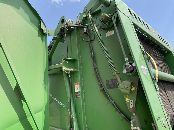 2019 John Deere 560M Baler/Round