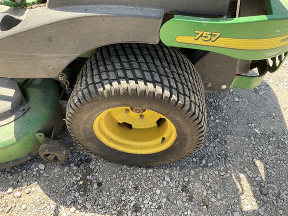 2007 John Deere 757 Mower/Zero Turn