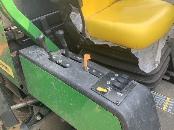 2023 John Deere 1600 Series III Mower/Front Deck