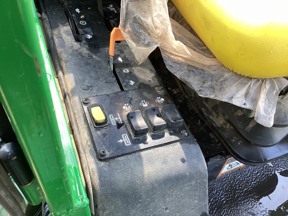 2020 John Deere 1600 Mower/Front Deck