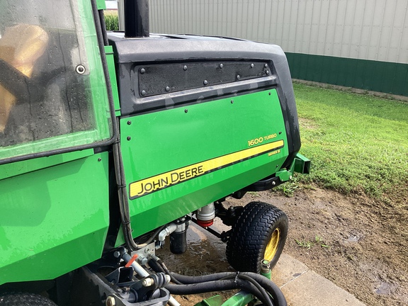 2020 John Deere 1600 Mower/Front Deck