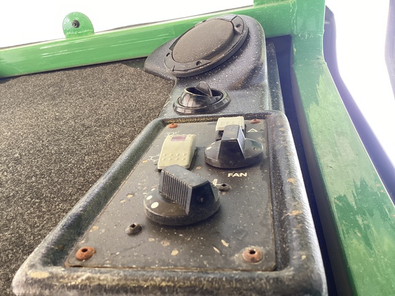 2020 John Deere 1600 Mower/Front Deck