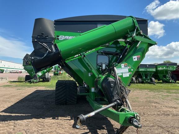2023 Brent 1596 Grain Cart
