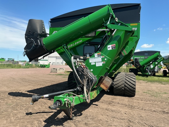 2023 Brent 1596 Grain Cart