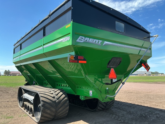 2023 Brent 1596 Grain Cart