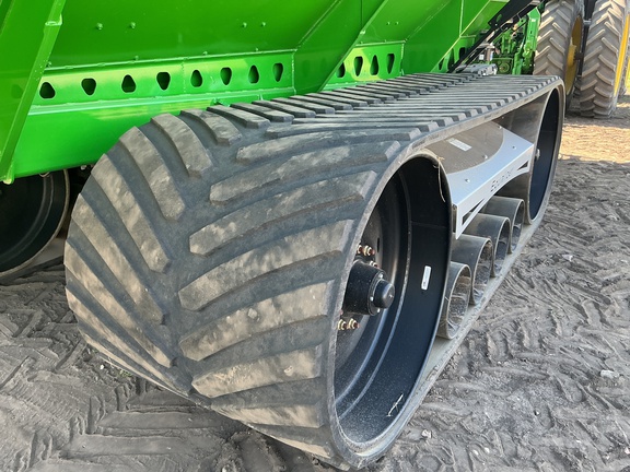 2023 Brent 1596 Grain Cart