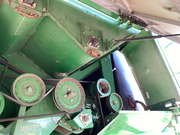 2001 John Deere 9650 STS Combine