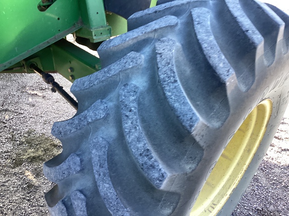 2001 John Deere 9650 STS Combine