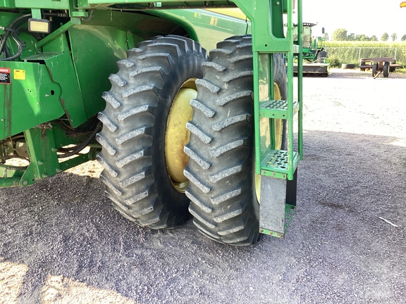 2001 John Deere 9650 STS Combine