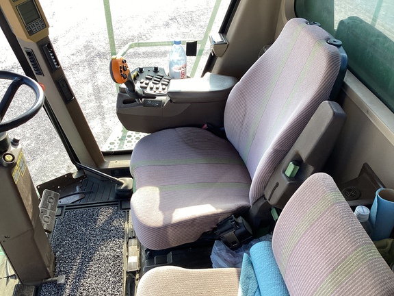 2001 John Deere 9650 STS Combine