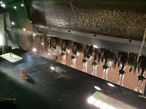 2001 John Deere 9650 STS Combine