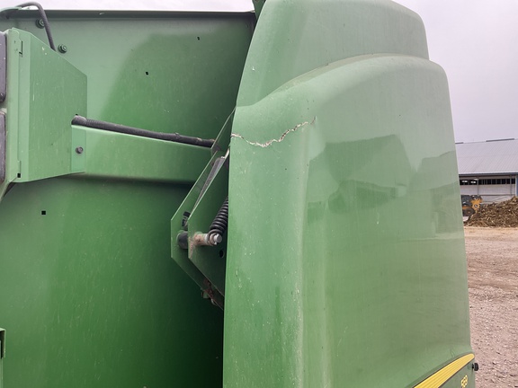 2017 John Deere 569 Premium Baler/Round